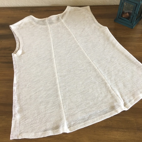 2/$10 Forever 21 top - Picture 3 of 3